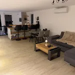 Modernes Einfamilienhaus Direkt Am Rhein Apartman *