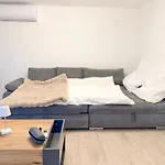 Modernes Einfamilienhaus Direkt Am Rhein Apartman
