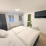 Modernes Einfamilienhaus Direkt Am Rhein Karlsruhe