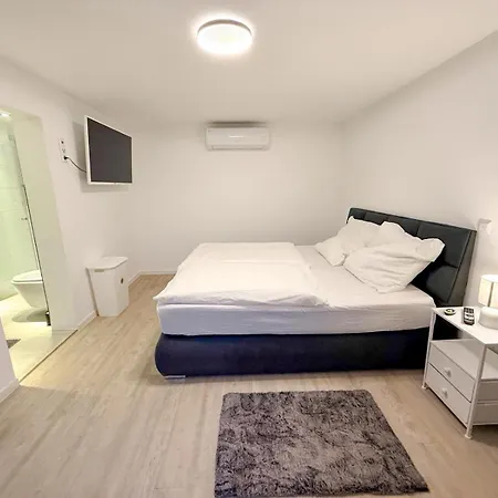 شقة Modernes Einfamilienhaus Direkt Am Rhein